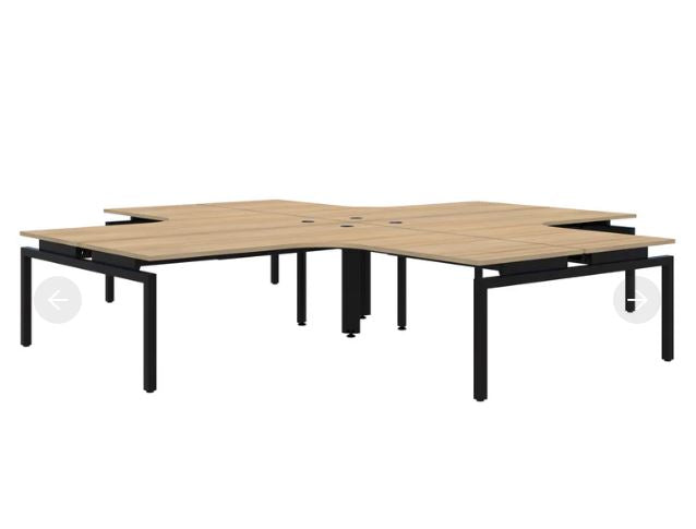 Balance 90° 4 Pod  Black Desk 1500*1500/700